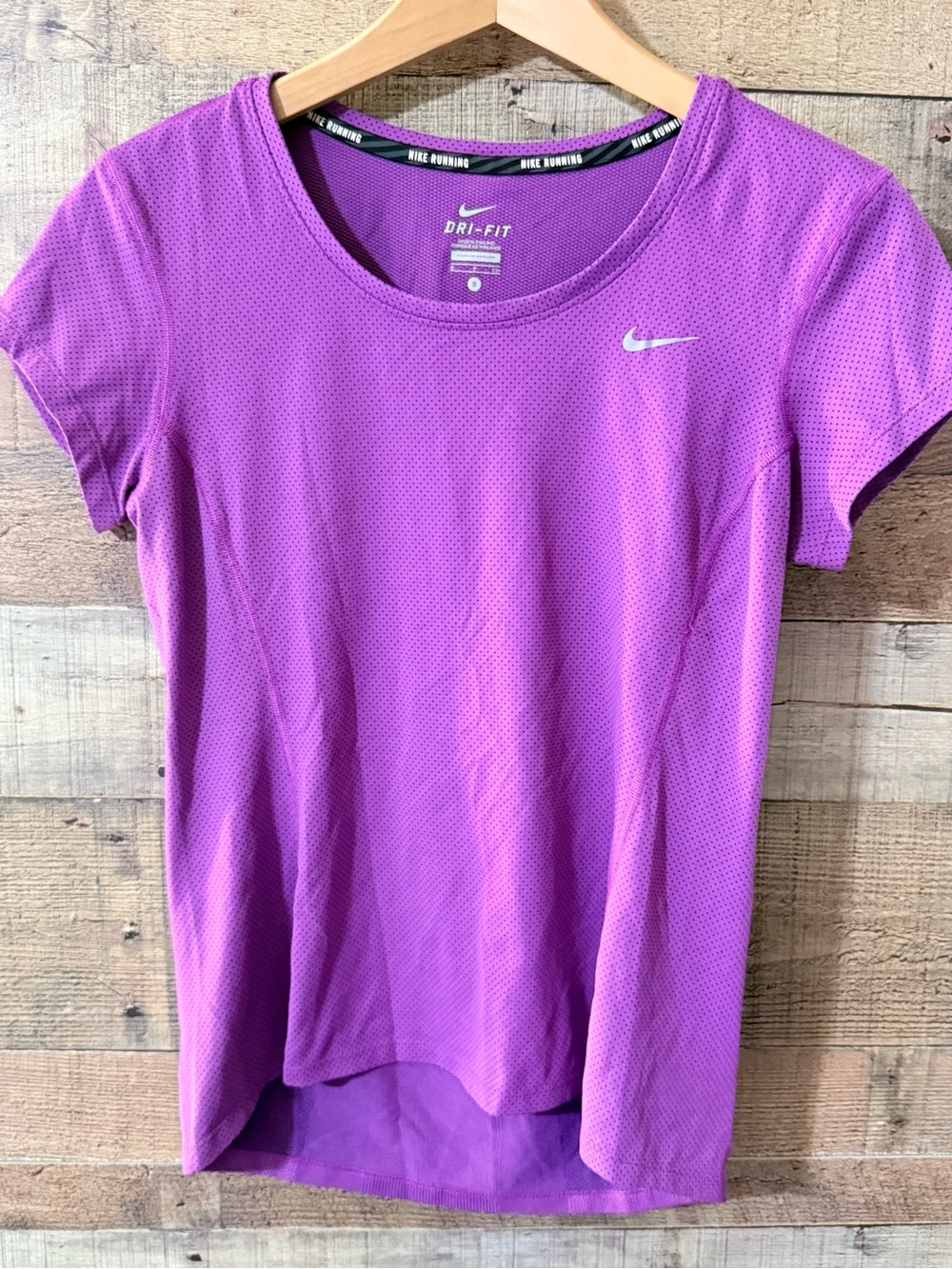 Nike dri-fit Activewear Top Shirt Purple Women’s Small